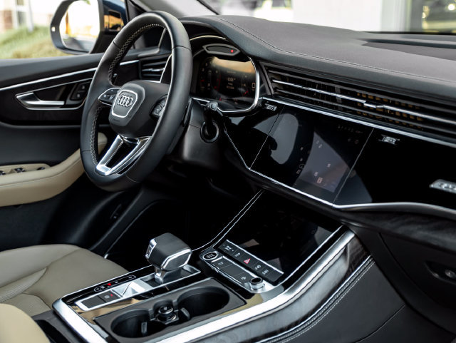Used 2024 Audi Q8 Premium Plus AWD/4WD image 40