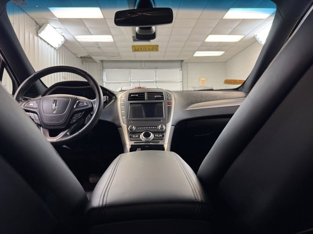 Used 2019 Lincoln MKZ Premiere image 20