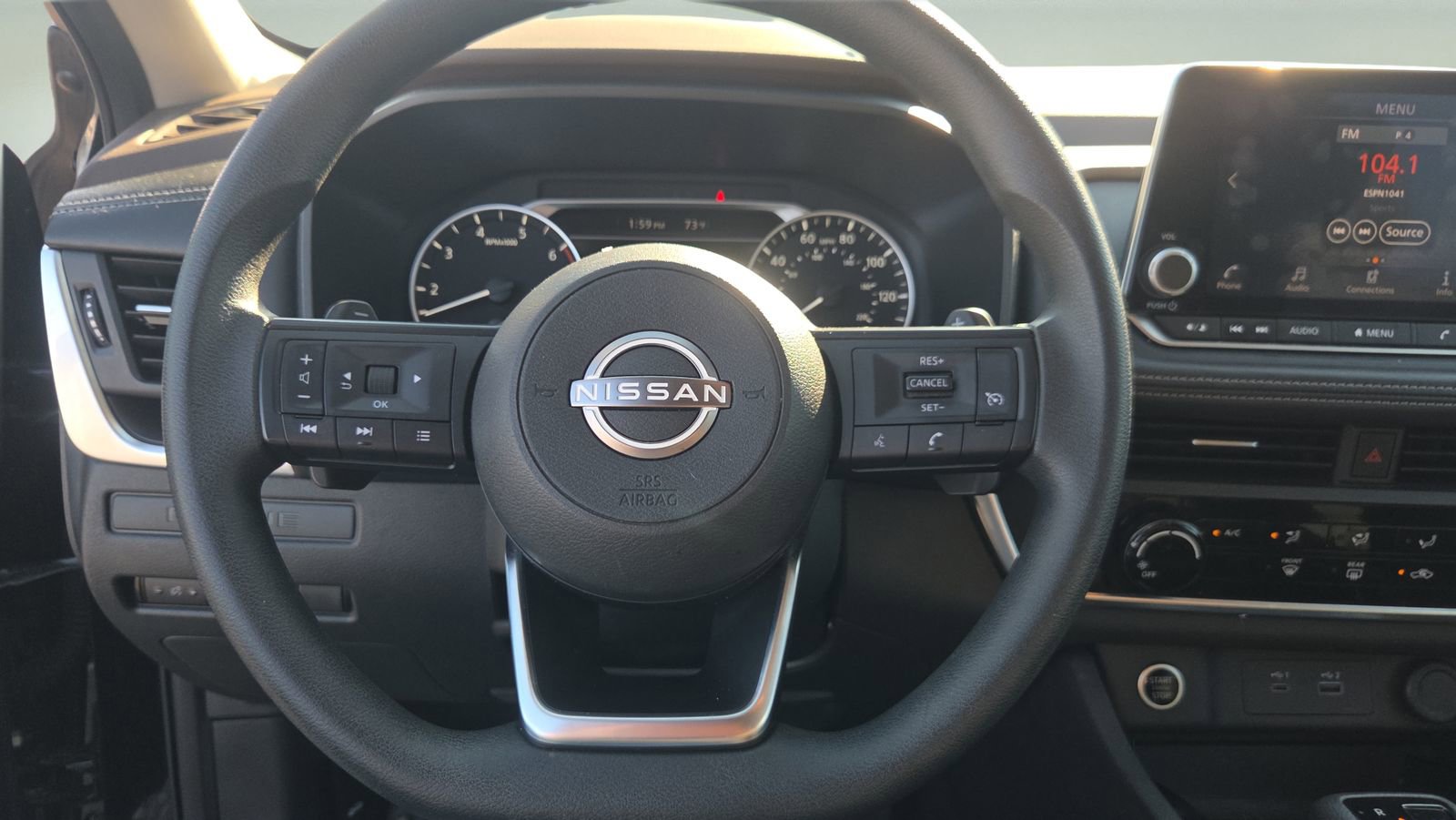 Used 2023 Nissan Rogue S FWD image 11