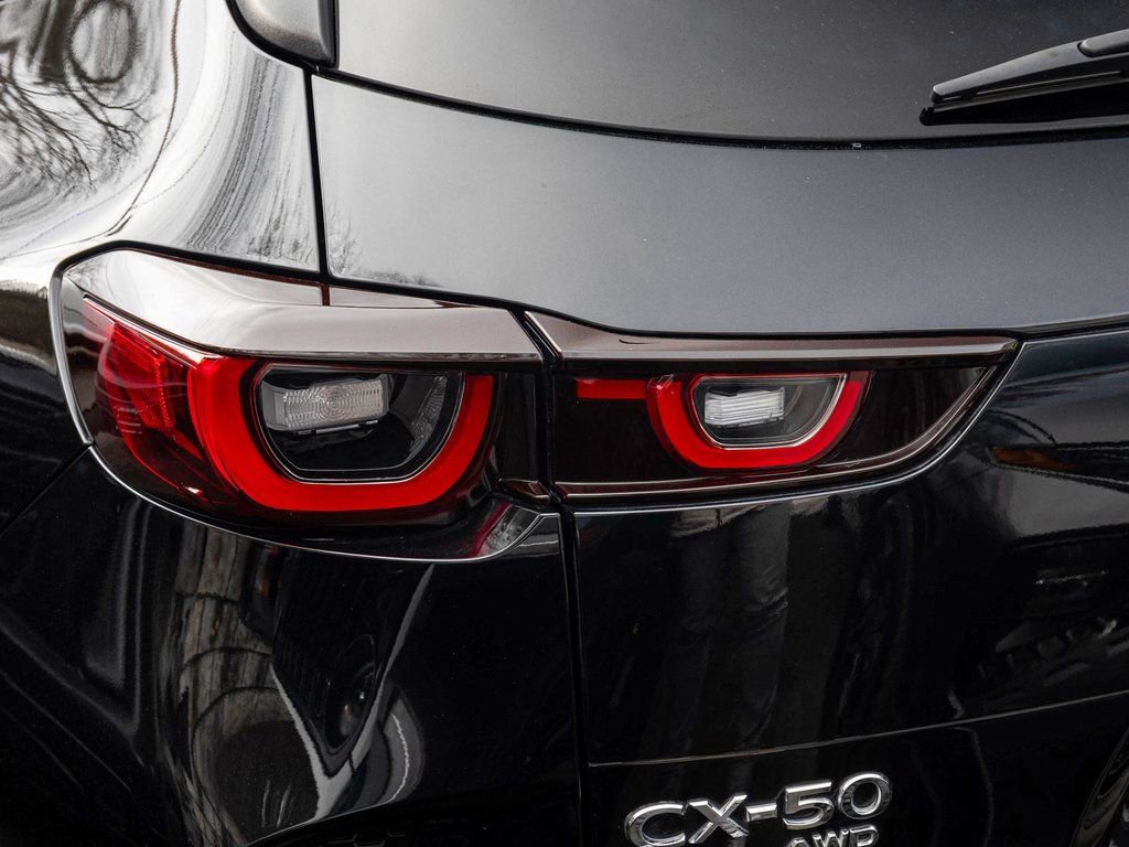 Used 2025 MAZDA CX-50 AWD 2.5 Hybrid w/ Premium Pkg image 37