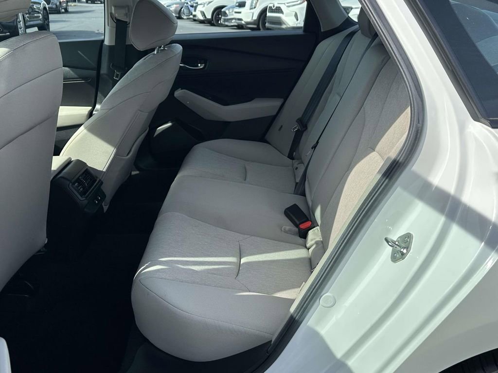 Certified 2025 Honda Accord LX image 9
