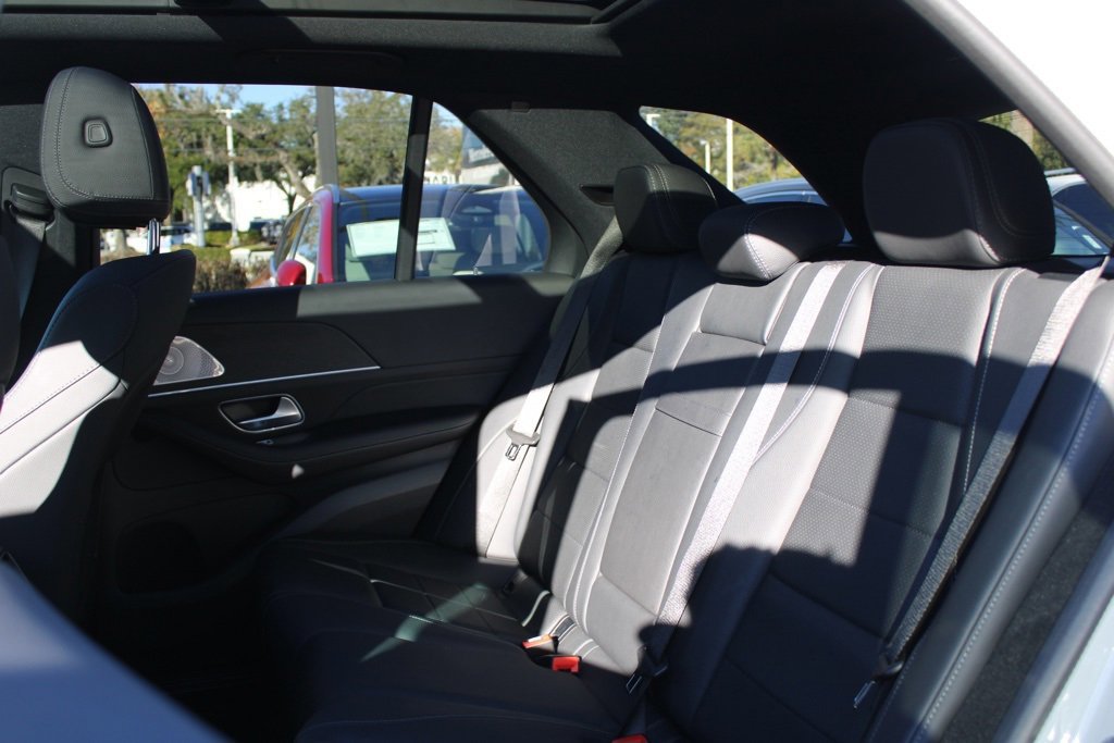 Certified 2025 Mercedes-Benz GLE 450 4MATIC image 31
