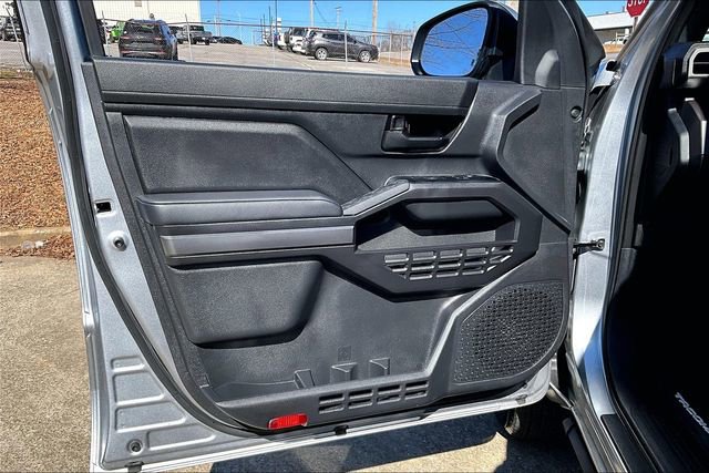 Used 2025 Toyota Tacoma SR5 image 17