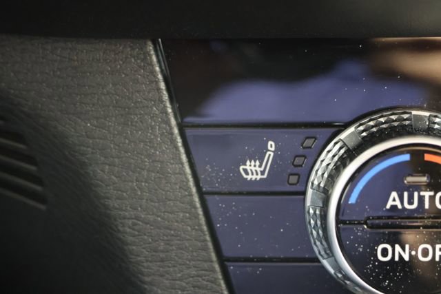 Used 2025 Mitsubishi Outlander ES image 16