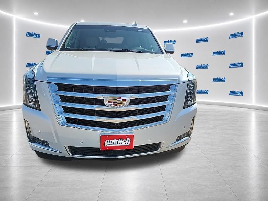 Certified 2018 Cadillac Escalade Premium Luxury AWD/4WD image 2