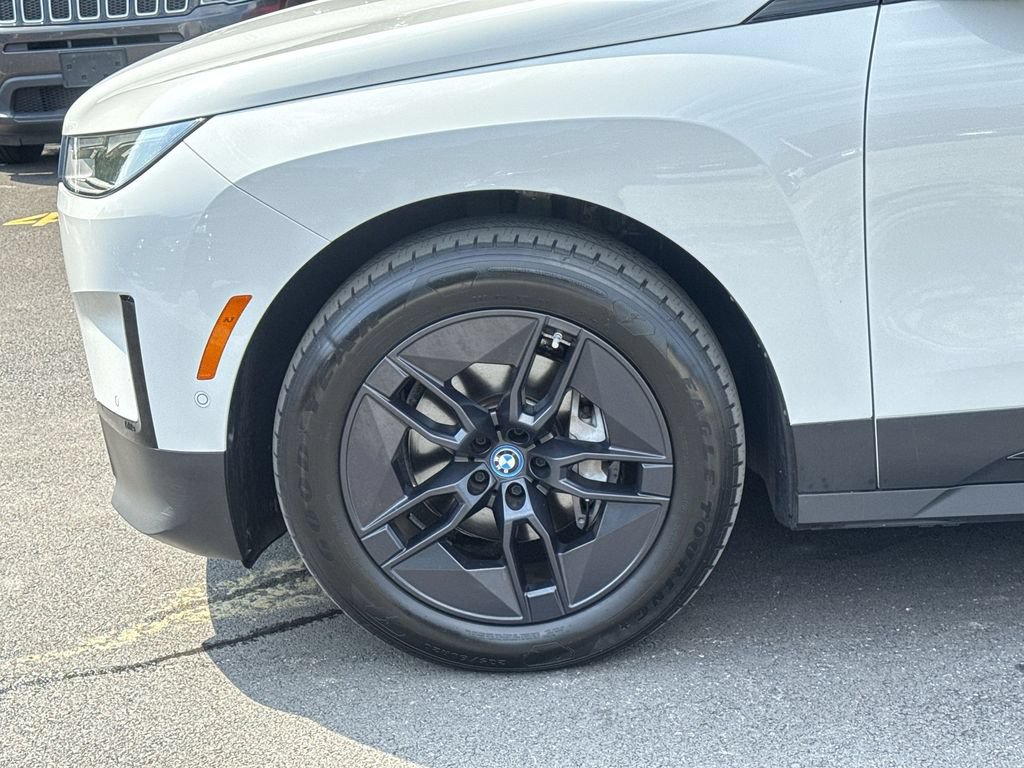 Used 2022 BMW X5 xDrive40i w/ Premium Package AWD/4WD image 17