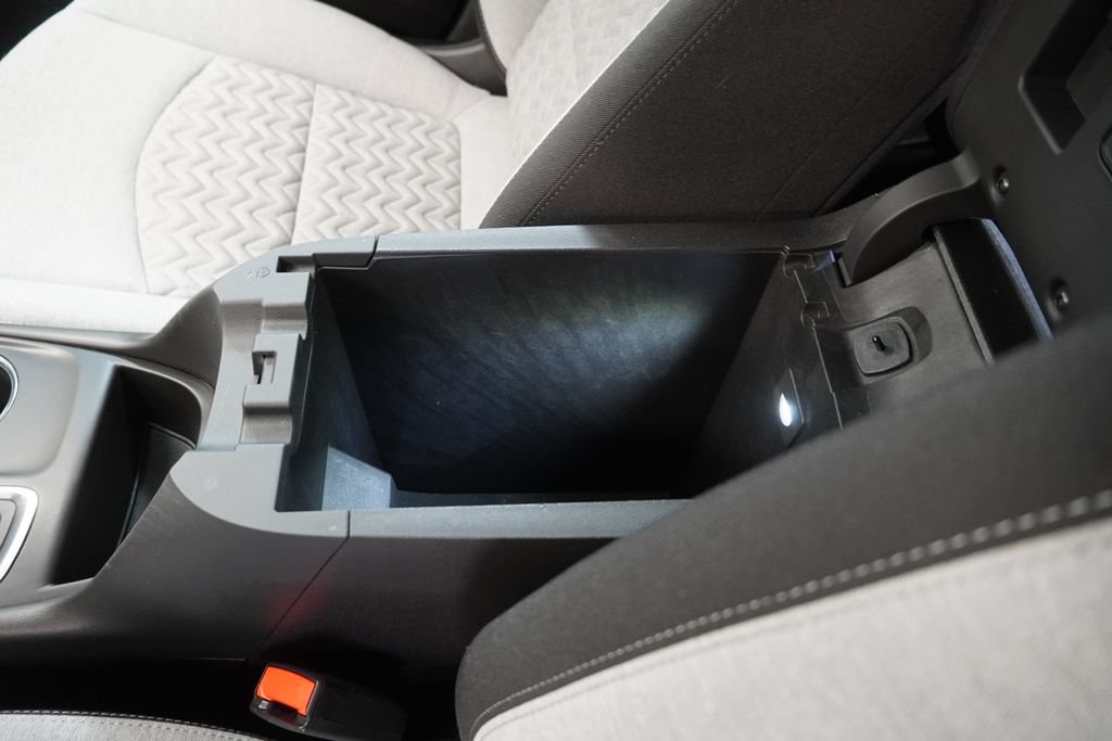 Used 2024 Chevrolet Equinox LS FWD image 24