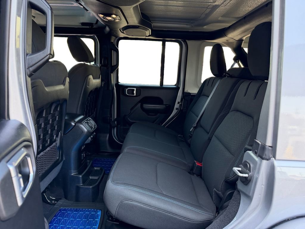 Used 2021 Jeep Wrangler Unlimited Rubicon 4xe image 16