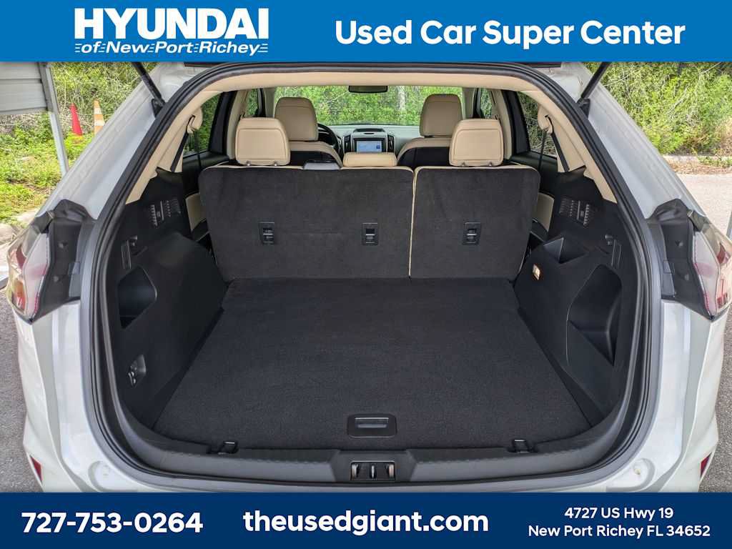 Used 2020 Ford Edge SEL FWD image 12