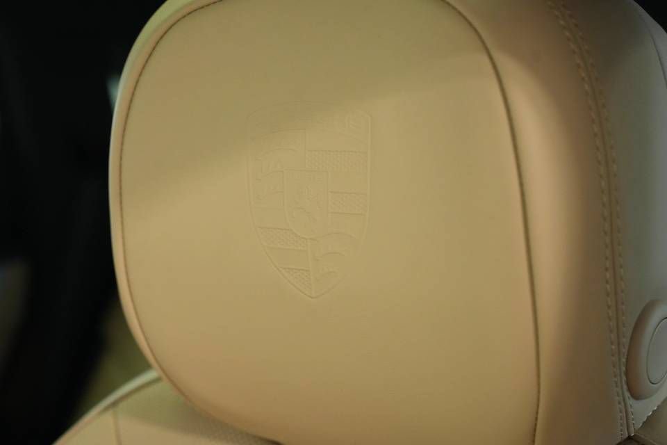 Certified 2026 Porsche Cayenne AWD/4WD image 35