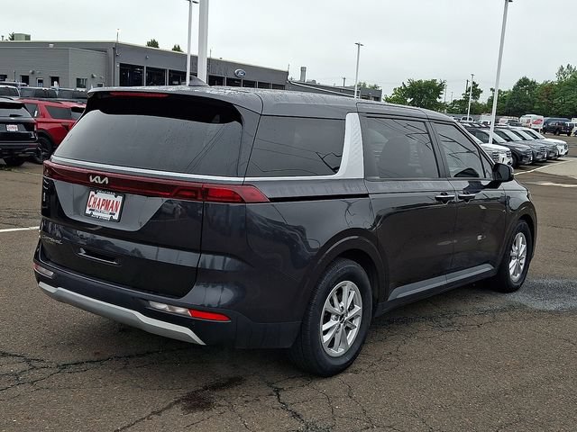 Used 2022 Kia Carnival LX FWD image 5