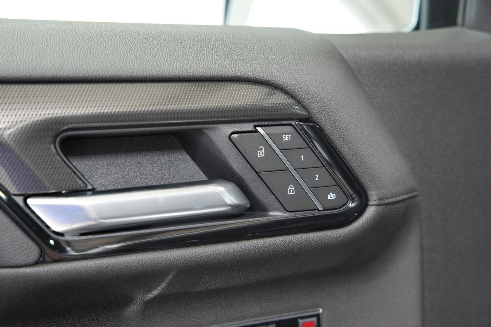 New 2025 GMC Sierra 1500 AT4 w/ AT4 Premium Package image 28