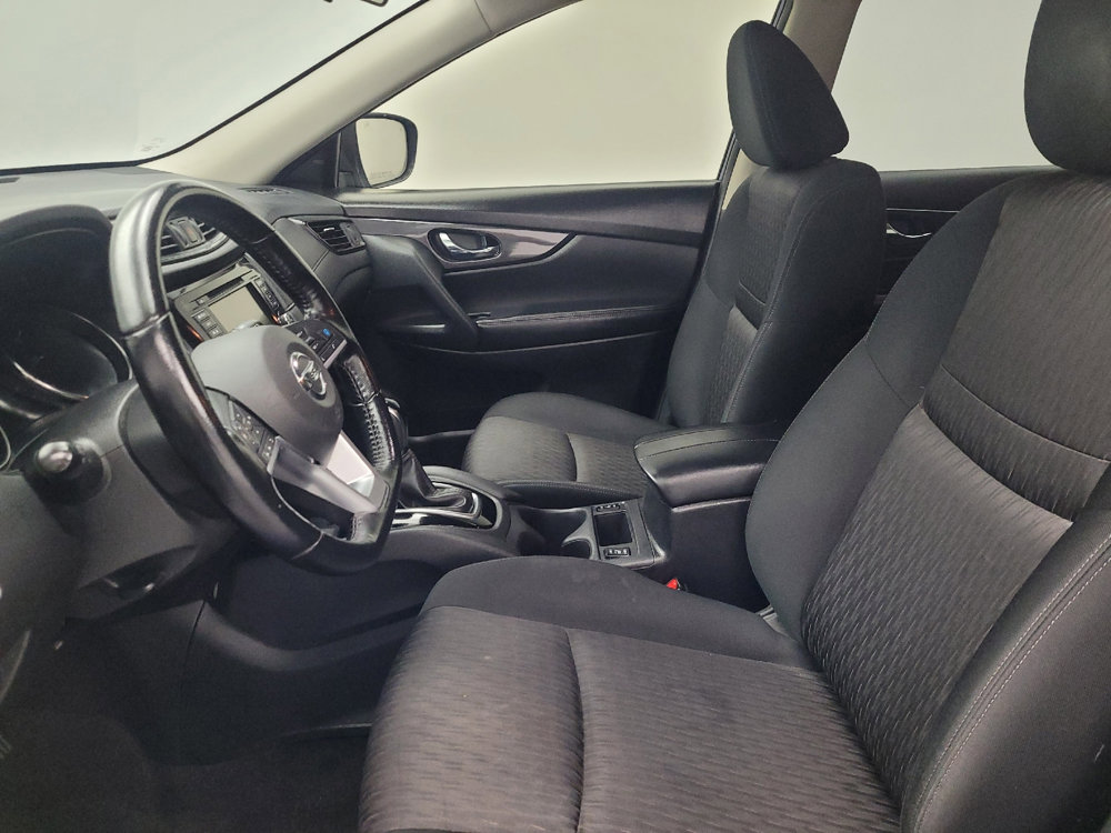Used 2020 Nissan Rogue SV w/ Premium Package image 17
