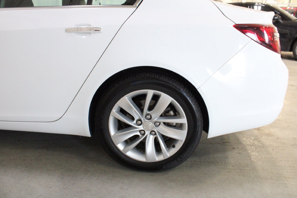Used 2014 Buick Regal Premium FWD image 29