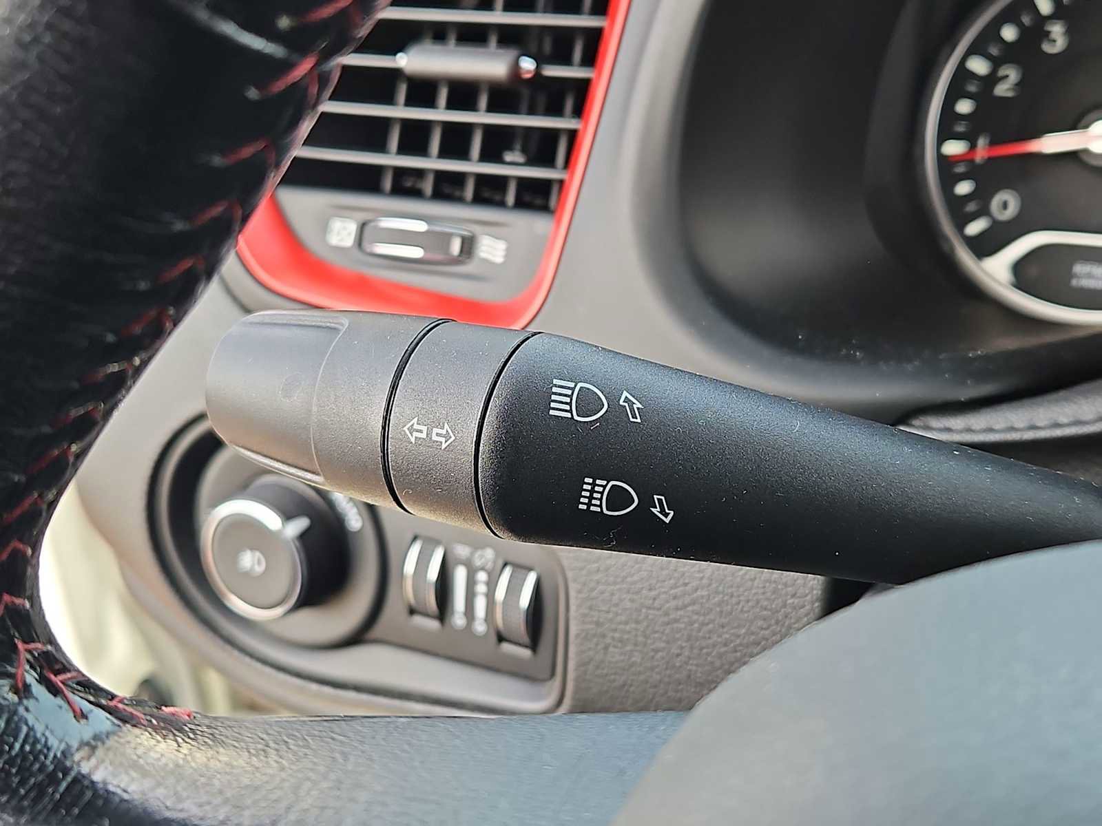 Used 2018 Jeep Renegade Trailhawk w/ Cold Weather Group II image 26