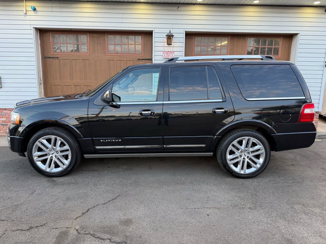 Used 2016 Ford Expedition Platinum AWD/4WD image 6