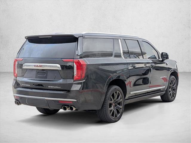 Used 2021 GMC Yukon XL Denali w/ Denali Premium Package image 5
