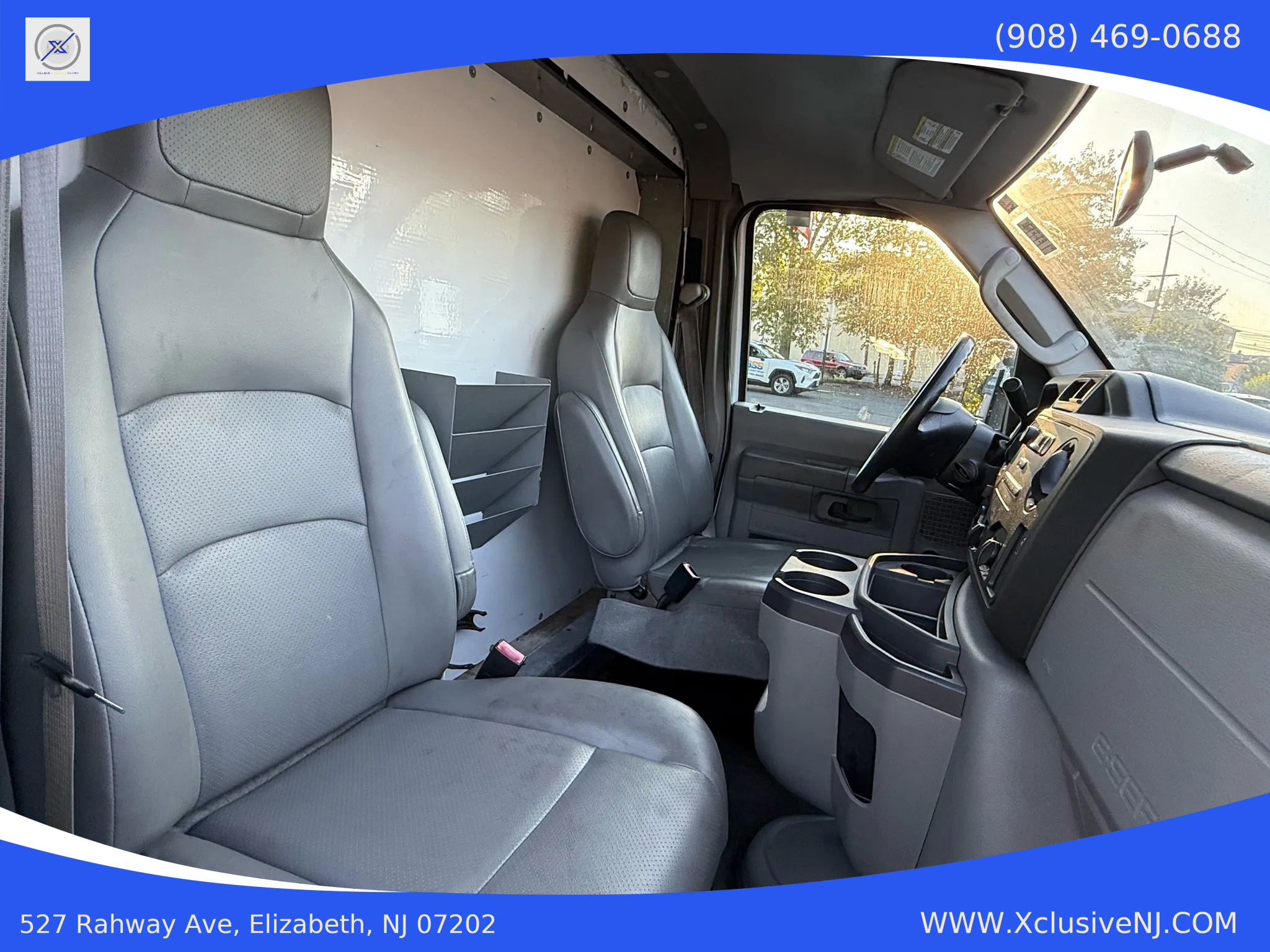 Used 2015 Ford E-350 and Econoline 350 Super Duty image 13