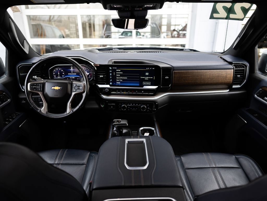 Used 2022 Chevrolet Silverado 1500 High Country w/ High Country Premium Package image 20