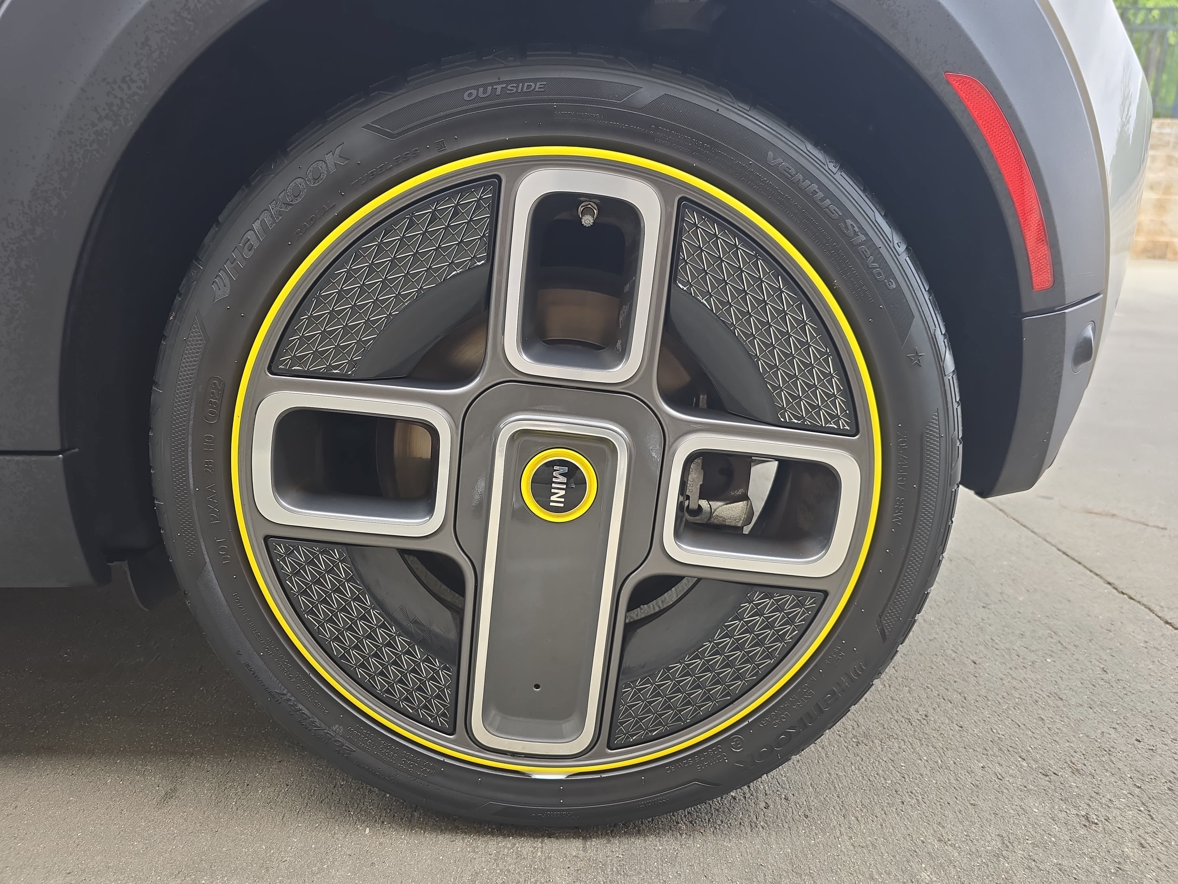 Used 2023 MINI Cooper SE FWD image 33