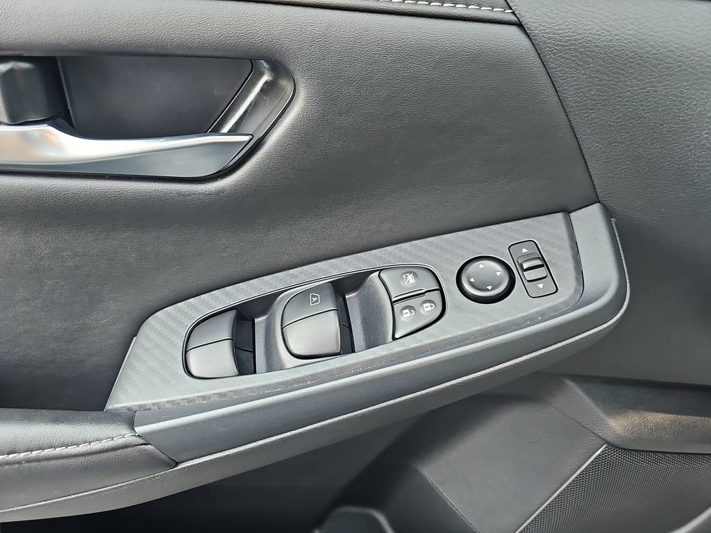 Used 2025 Nissan Sentra SV w/ All-Weather Package FWD image 26