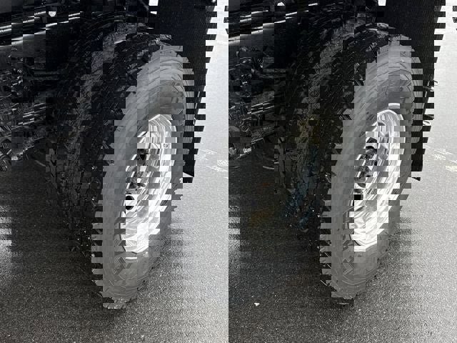 New 2027 Ford F750 2WD Regular Cab Super Duty image 34