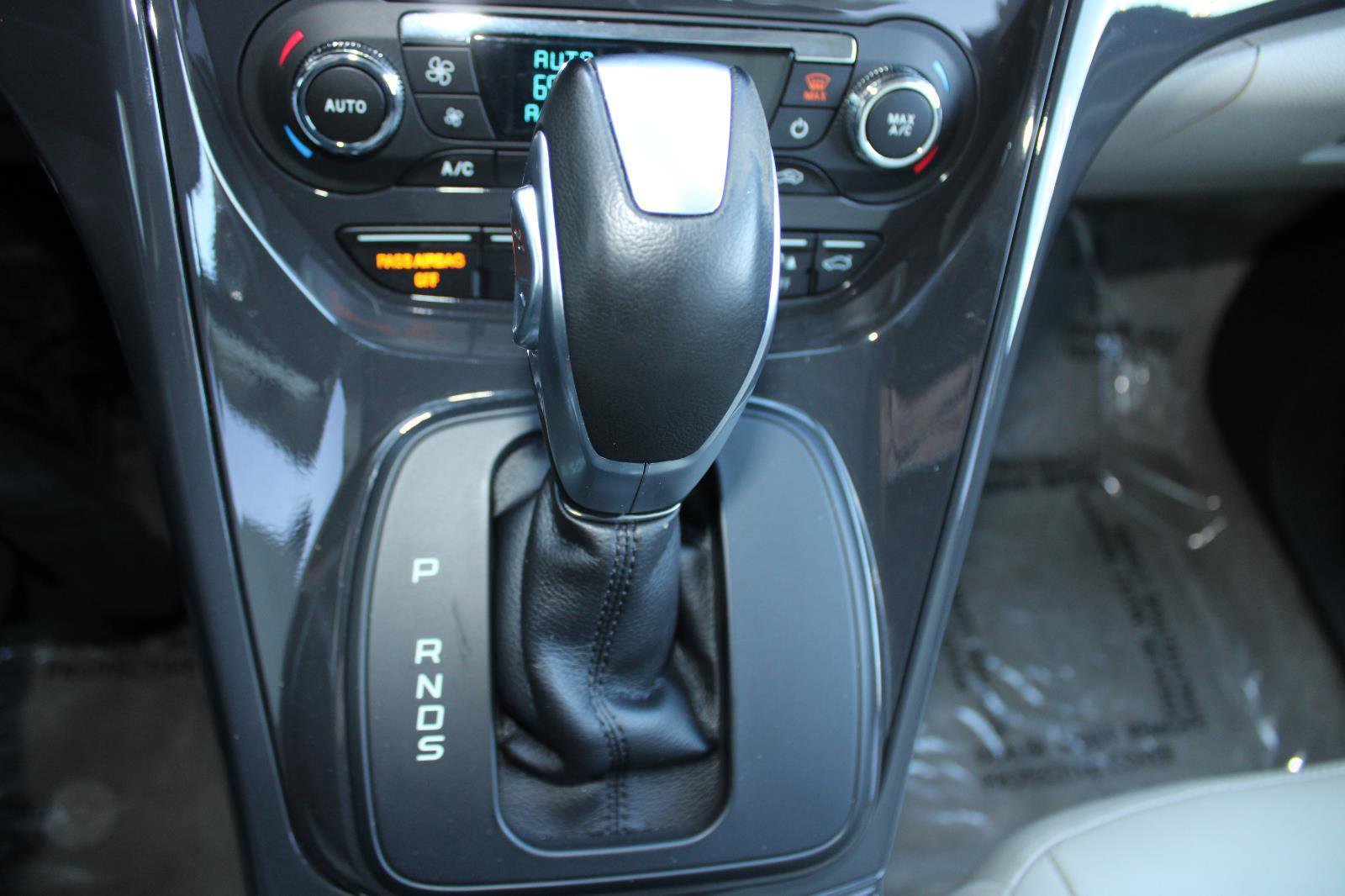 Used 2015 Ford Escape Titanium w/ Equipment Group 301A image 23