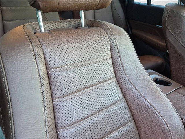 Used 2024 Mercedes-Benz GLS 580 4MATIC image 23
