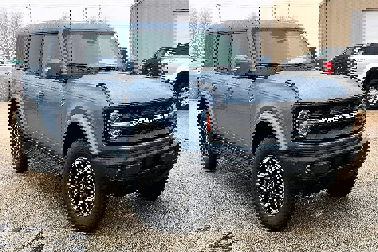 Used 2025 Ford Bronco Outer Banks image 37