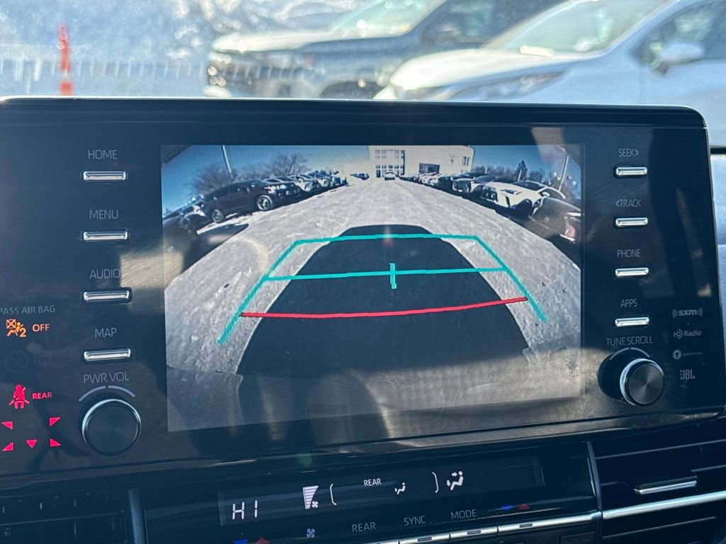 Used 2022 Toyota Sienna XSE image 23