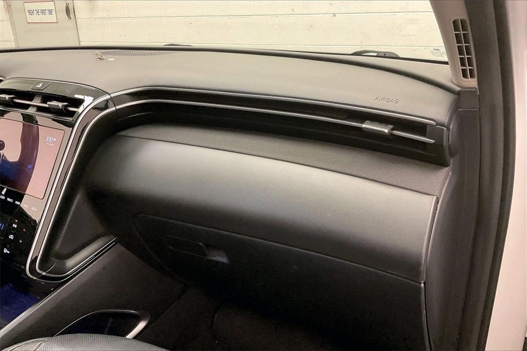 Used 2022 Hyundai Tucson Limited image 14