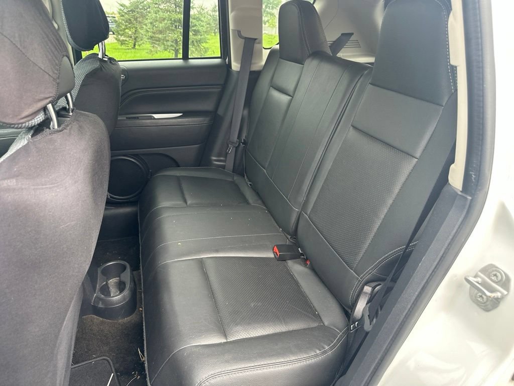 Used 2016 Jeep Compass High Altitude AWD/4WD image 16