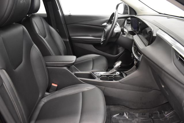 Used 2024 Buick Encore GX Sport Touring AWD/4WD image 19