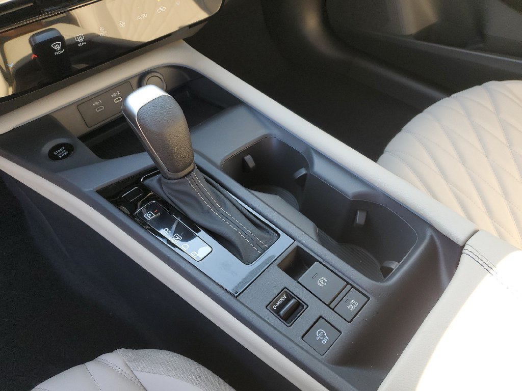 New 2026 Nissan Sentra SL w/ Floor Mat Package FWD image 30