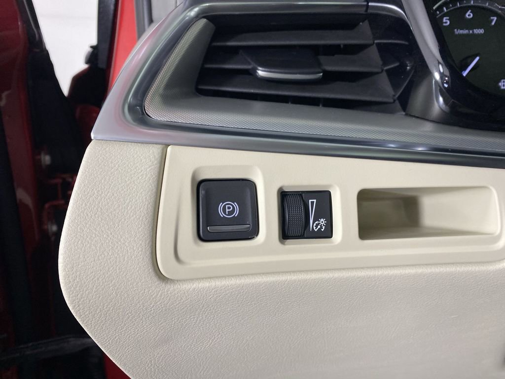 New 2025 Cadillac XT5 Premium Luxury image 18