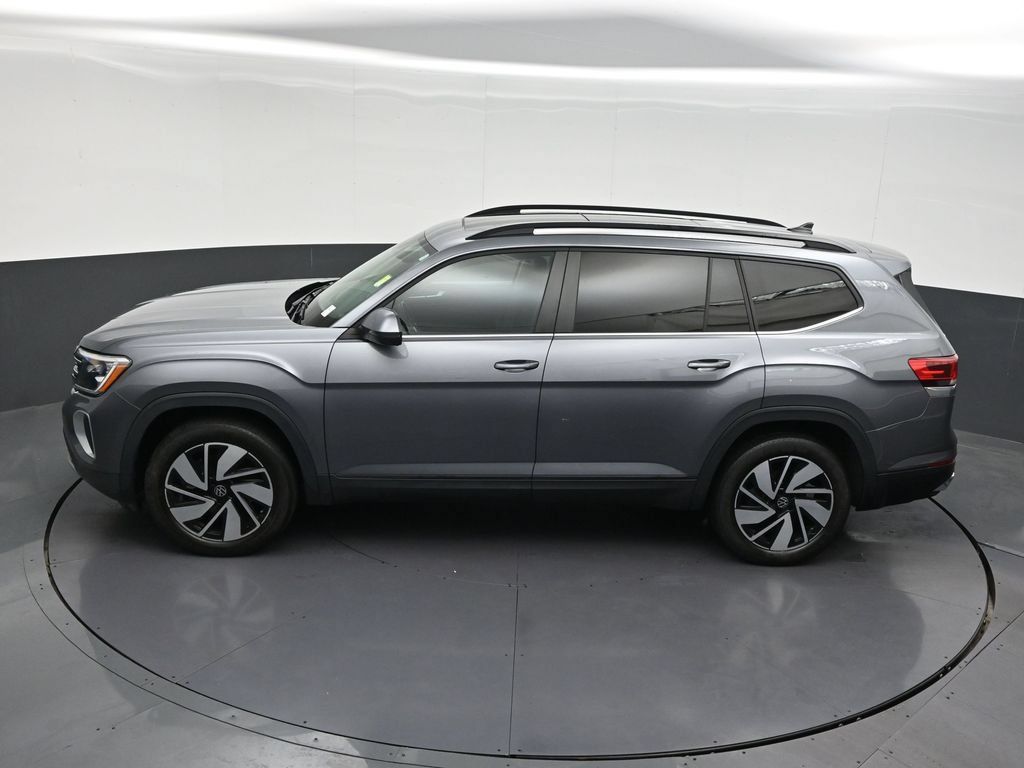 Used 2024 Volkswagen Atlas SE FWD image 16