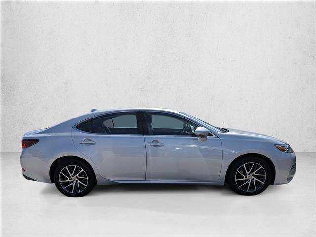 Used 2016 Lexus ES 350 w/ Premium Package w/Wood Trim FWD image 6