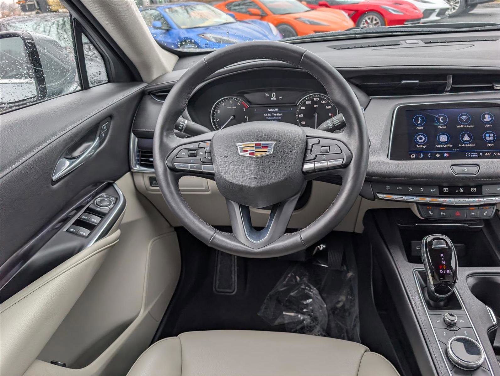 Used 2023 Cadillac XT4 Luxury w/ Cold Weather Package image 19