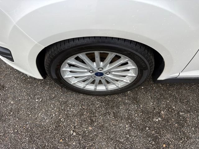 Used 2016 Ford C-MAX SEL w/ Equipment Group 302A image 26