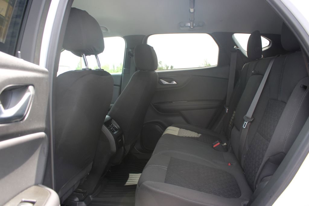 Used 2020 Chevrolet Blazer LT image 24