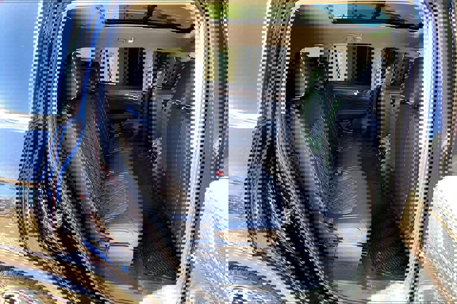 Used 2025 Volkswagen Atlas SEL Premium R-Line AWD/4WD image 19