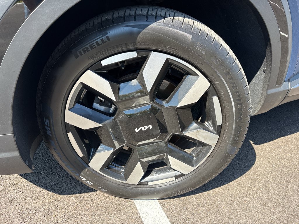 Used 2027 Kia Telluride S w/ Towing Package FWD image 12