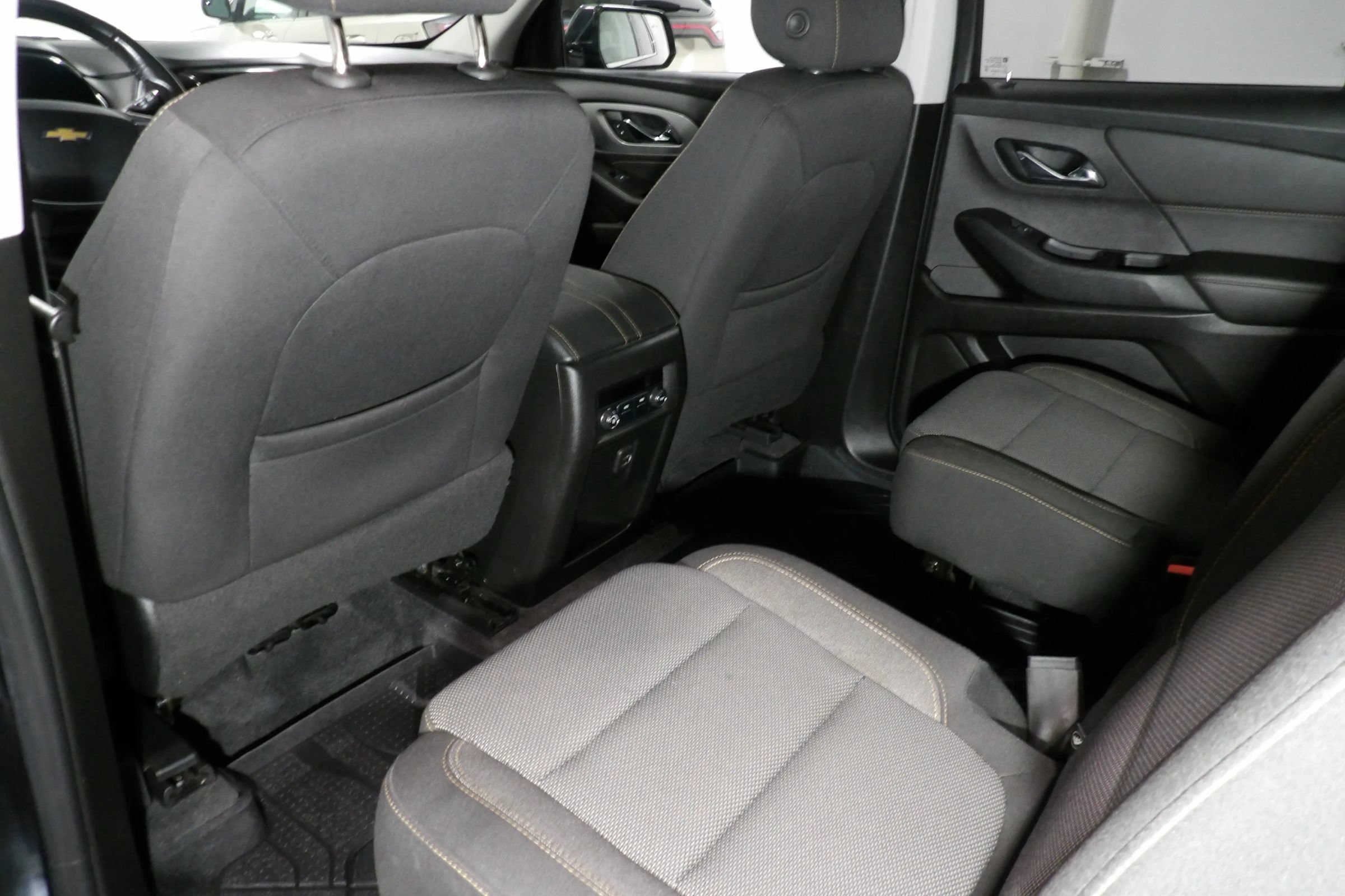 Used 2019 Chevrolet Traverse LT w/ LPO, Floor Liner Package AWD/4WD image 11