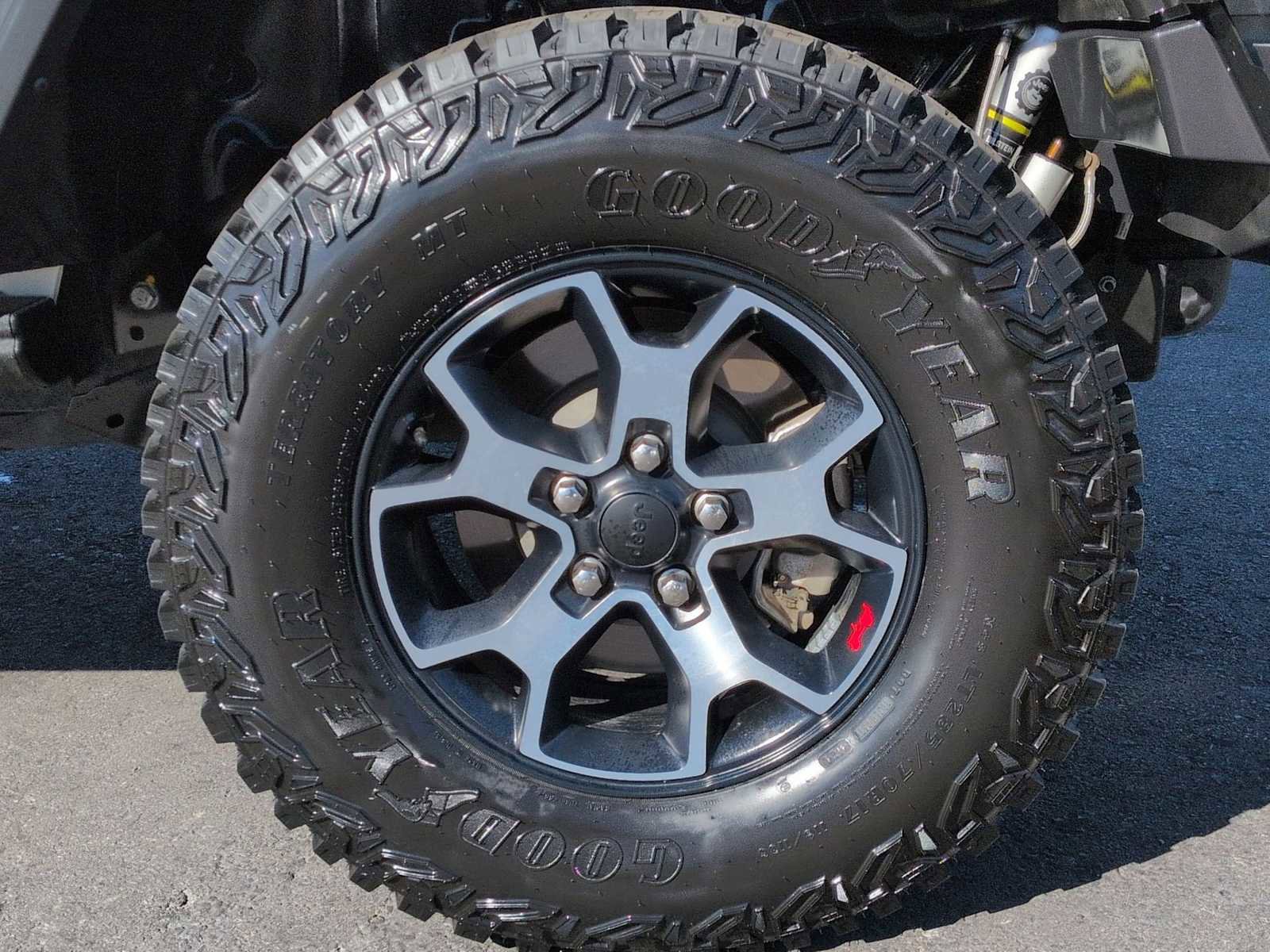 Used 2022 Jeep Wrangler Unlimited Rubicon w/ Steel Bumper Group image 14