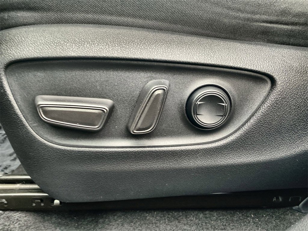 Used 2023 Toyota RAV4 XLE image 14