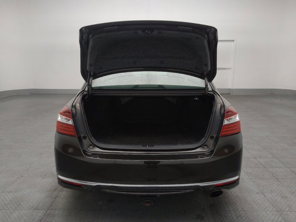 Used 2016 Honda Accord LX image 29