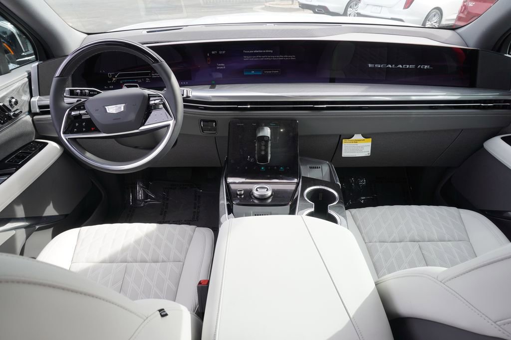 New 2026 Cadillac Escalade IQL Luxury image 11