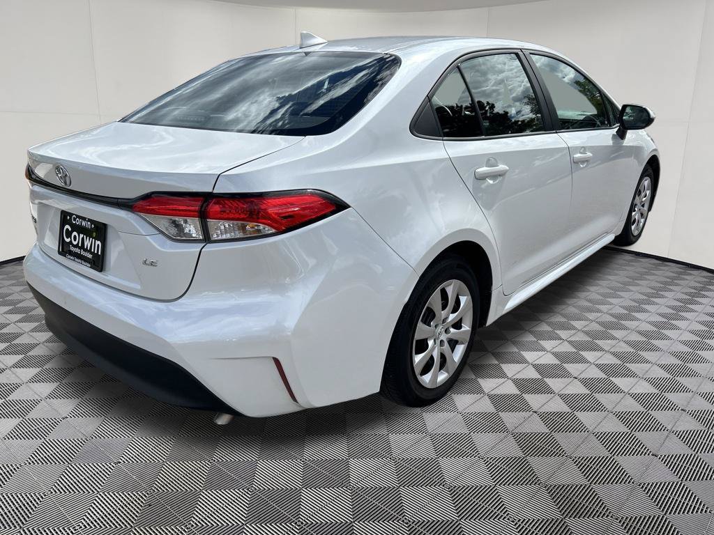 Used 2025 Toyota Corolla LE FWD image 7