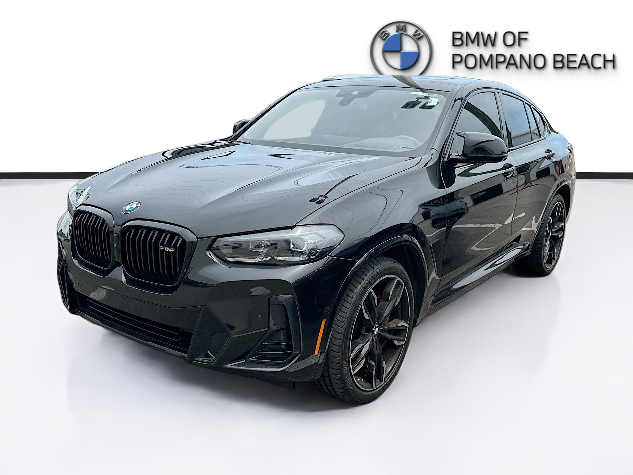 Used 2024 BMW X4 M40i w/ Premium Package AWD/4WD image 3