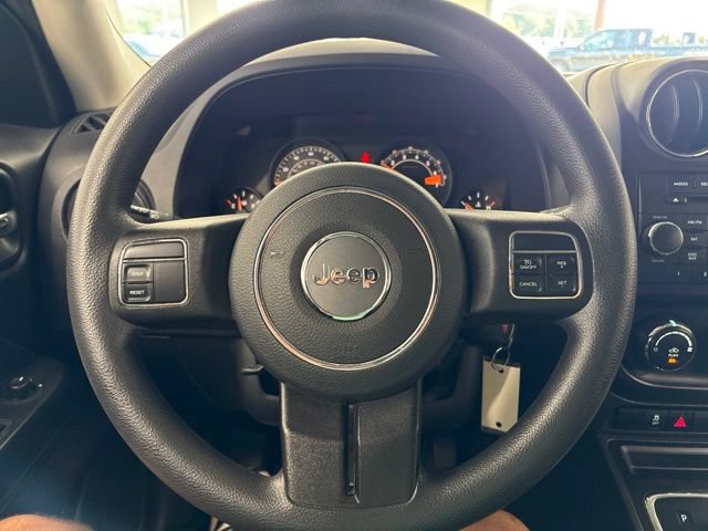 Used 2014 Jeep Patriot Sport w/ Power Value Group AWD/4WD image 26